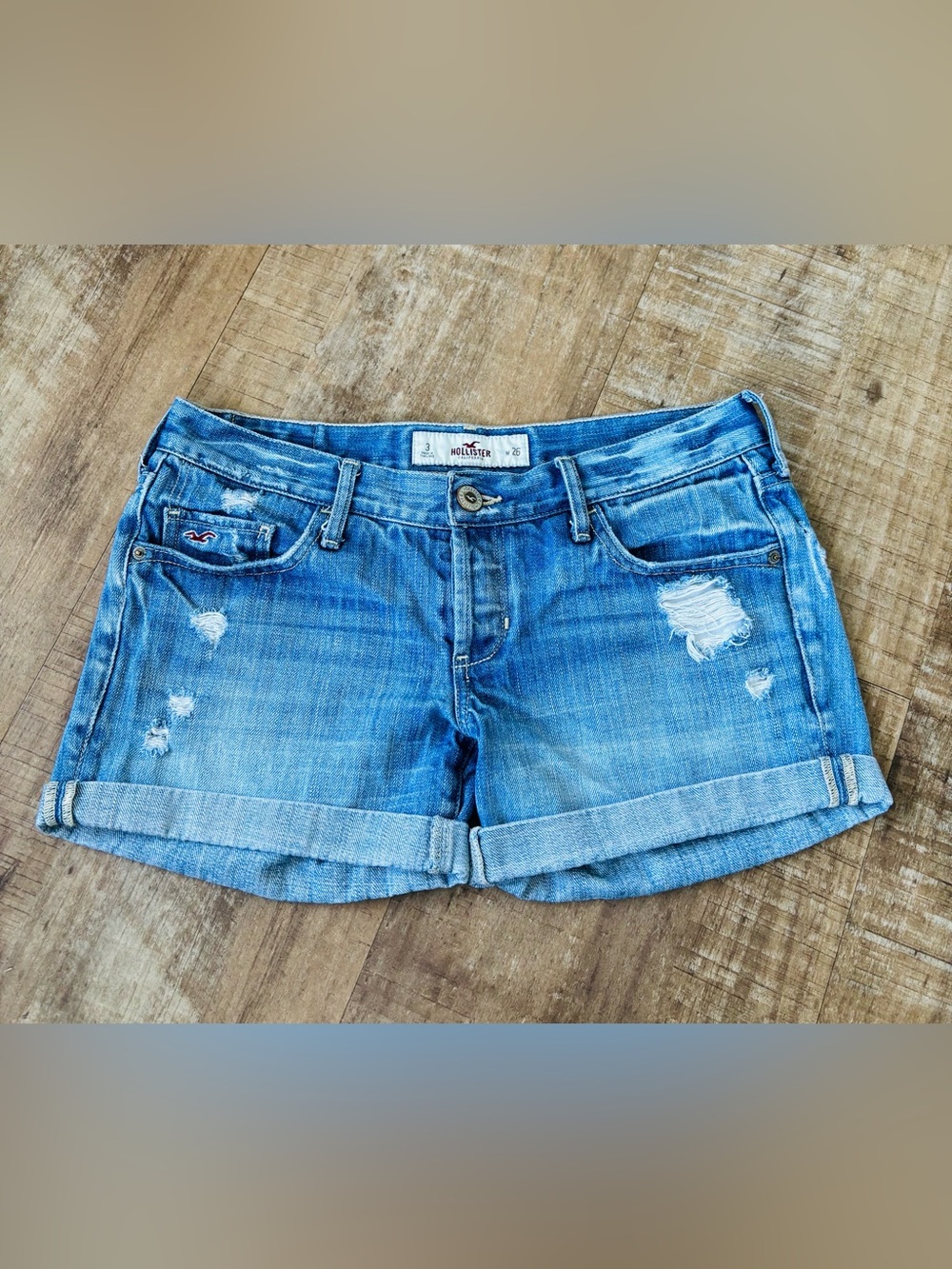 Hollister Distressed blue denim Jean shorts size 3 or 26